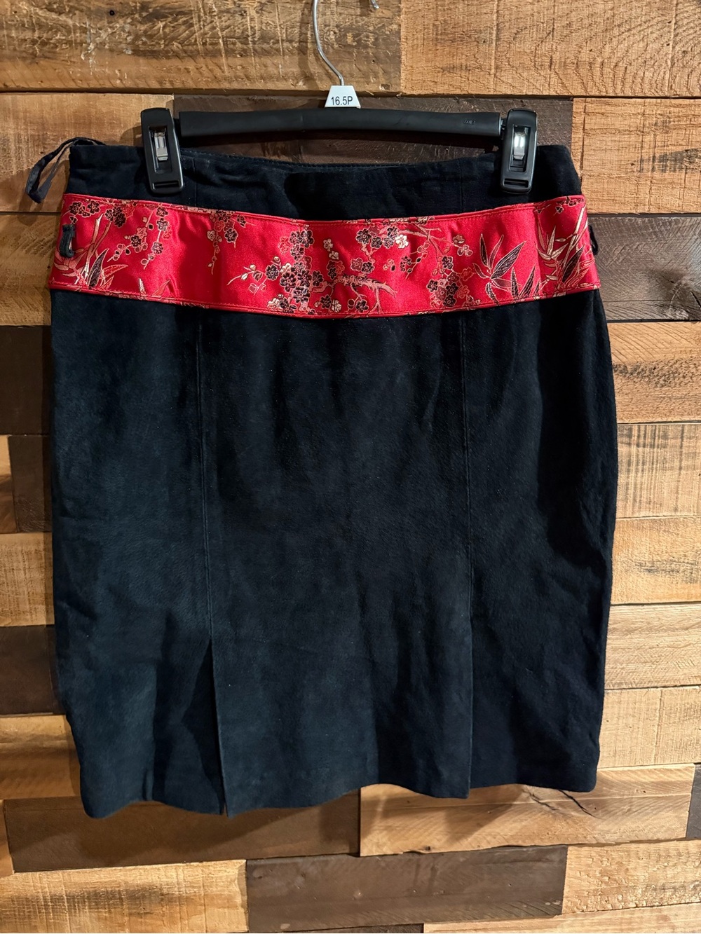 Vintage Wilsons Leather Maxima Black Suede Skirt with Red Brocade Waist – Size 6